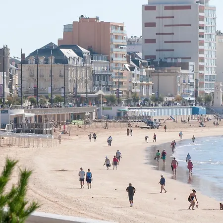 公寓 Vue Avec Piscine Chauffee Et Parking Gratuit - Fr-1-92-916