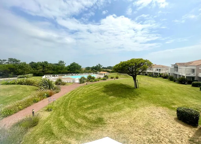 Apartment Vue Avec Piscine Chauffee Et Parking Gratuit - Fr-1-92-916 *